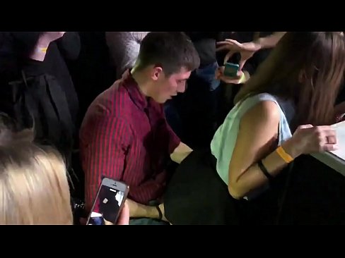 ❤️ Sex real într-un club de noapte rusesc. O rusoaică de 18 ani în anus și vagin futută într-un club de noapte at ro.libporno.ru ☑